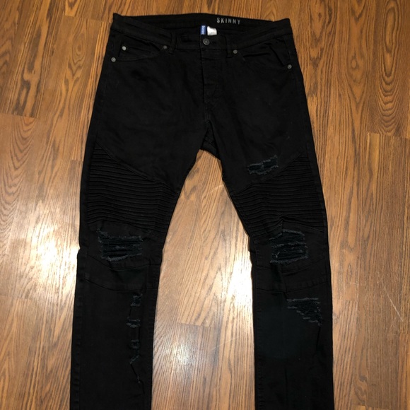 H&M Black Distressed Jeans - Picture 2 of 4